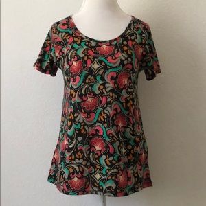 LuLaRoe new without tag floral classic tee